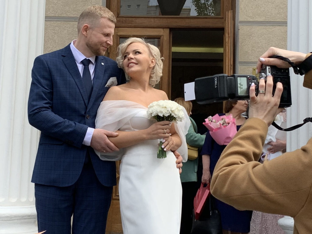 Свадьба. Опять жених и невеста все хлопоты взяли на себя!